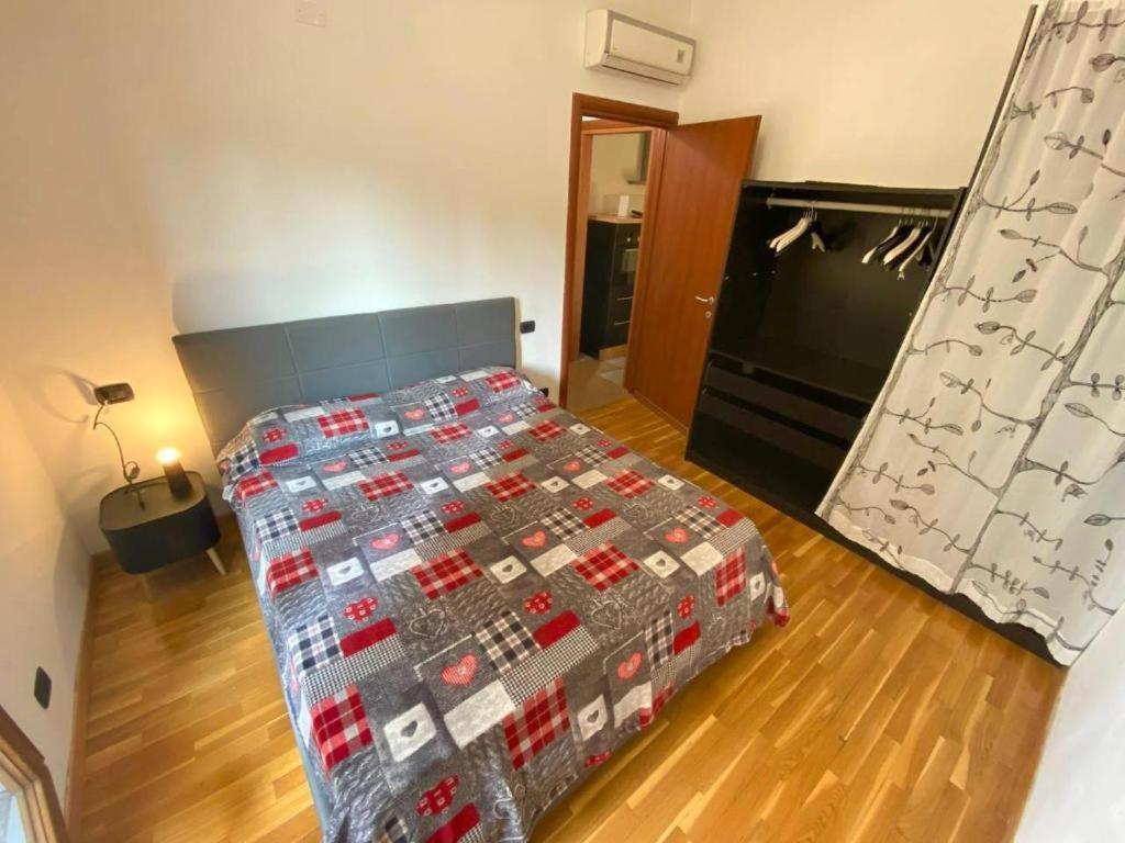 شقة Conte Rosso House, Con Doppia Terrazza In Coorte Tranquilla A Due Passi Da Stazione E Metropolitana Lambrate ميلان المظهر الخارجي الصورة