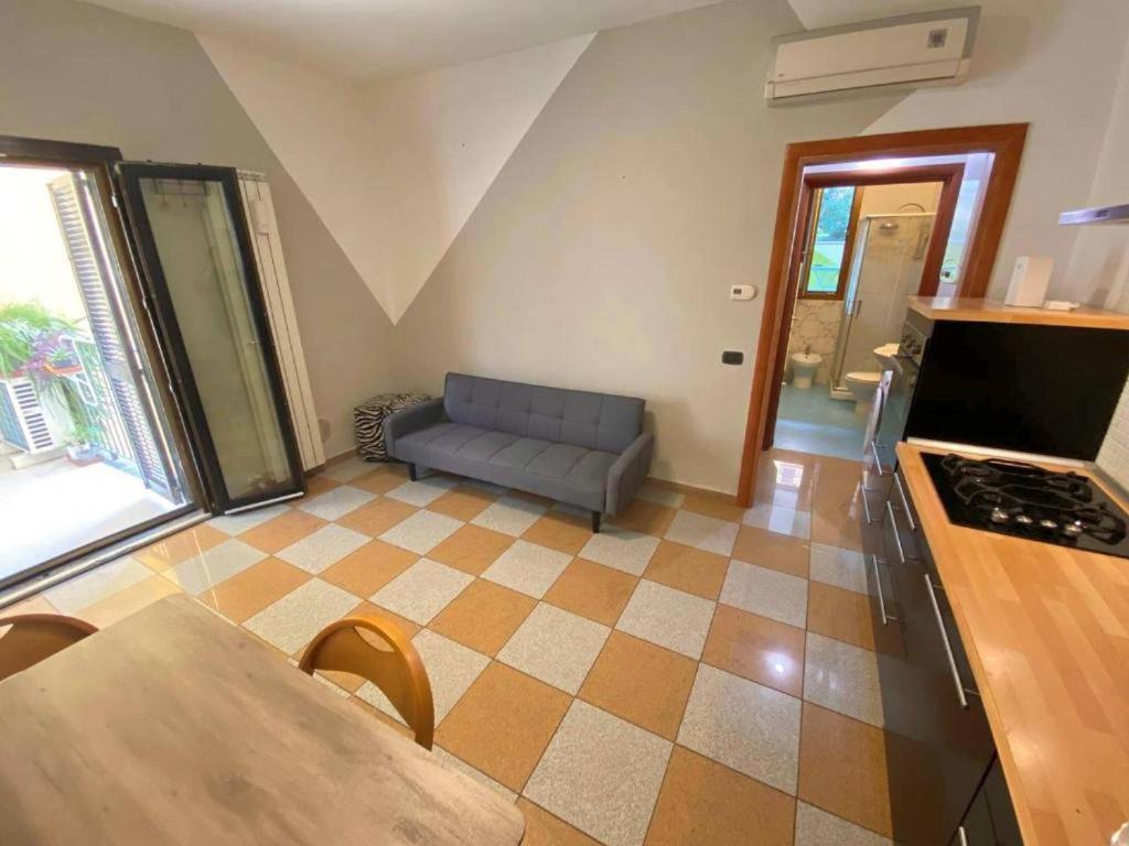 شقة Conte Rosso House, Con Doppia Terrazza In Coorte Tranquilla A Due Passi Da Stazione E Metropolitana Lambrate ميلان المظهر الخارجي الصورة