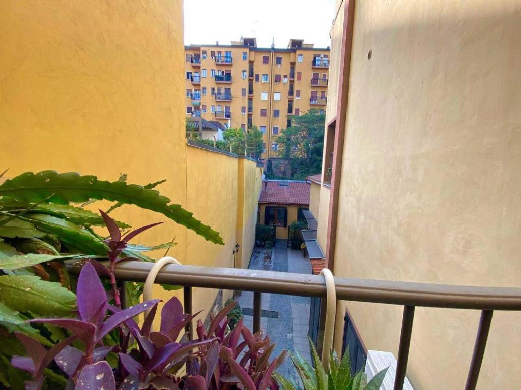 شقة Conte Rosso House, Con Doppia Terrazza In Coorte Tranquilla A Due Passi Da Stazione E Metropolitana Lambrate ميلان المظهر الخارجي الصورة